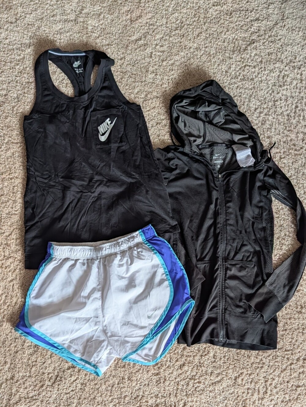 Bundle Of Athletic Clothing - Nike